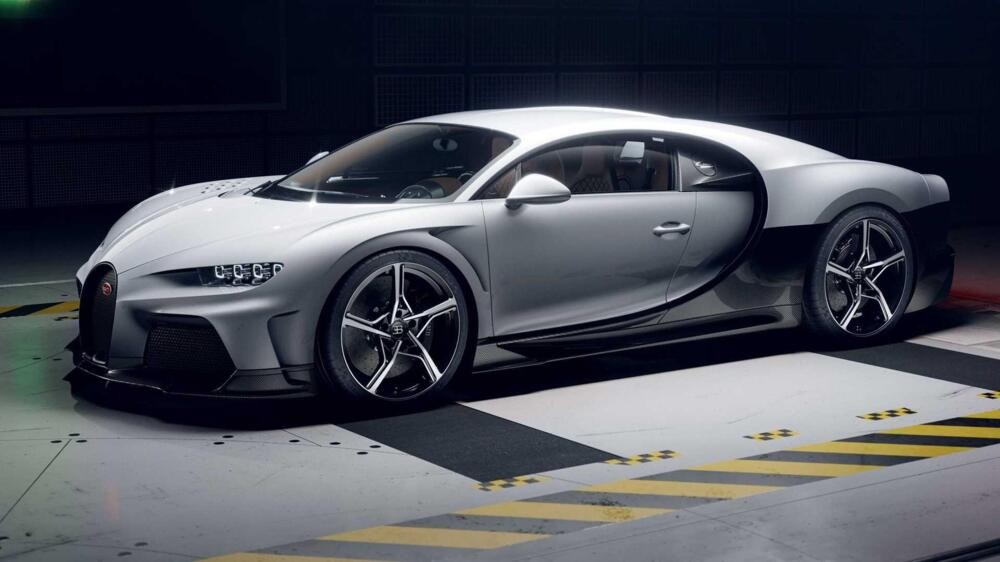 Bugatti Chiron Super Sport: immagini ufficiali