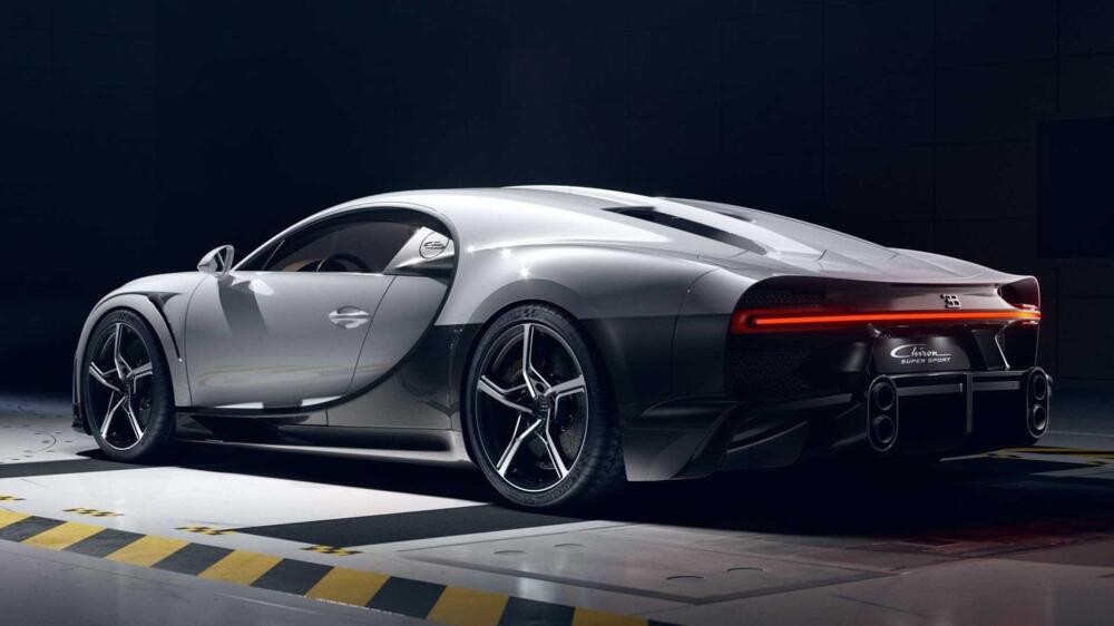 Bugatti Chiron Super Sport: immagini ufficiali