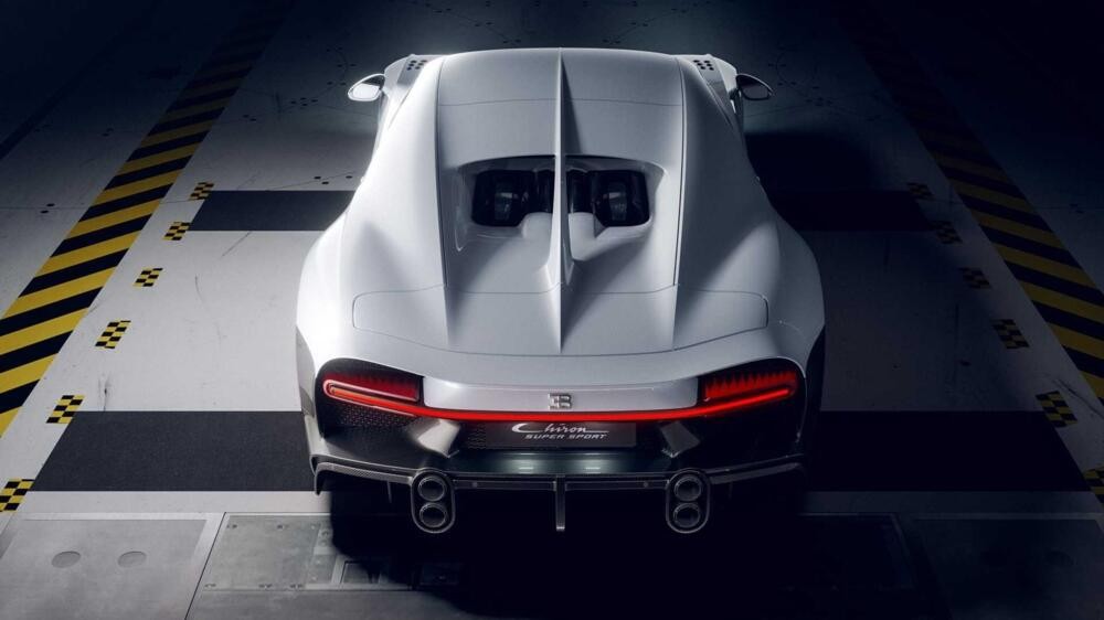 Bugatti Chiron Super Sport: immagini ufficiali