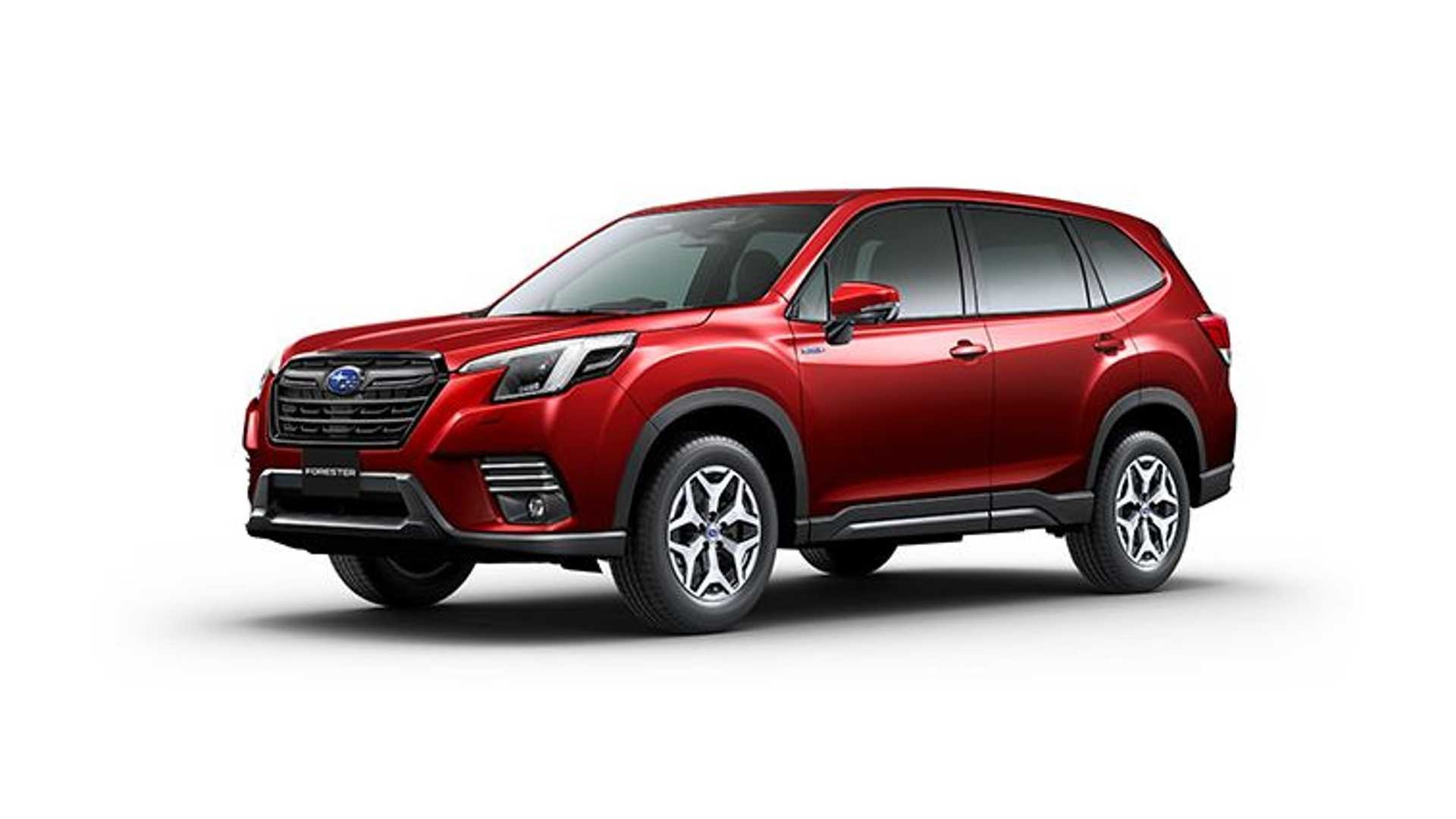 Subaru Forester restyling: le immagini ufficiali