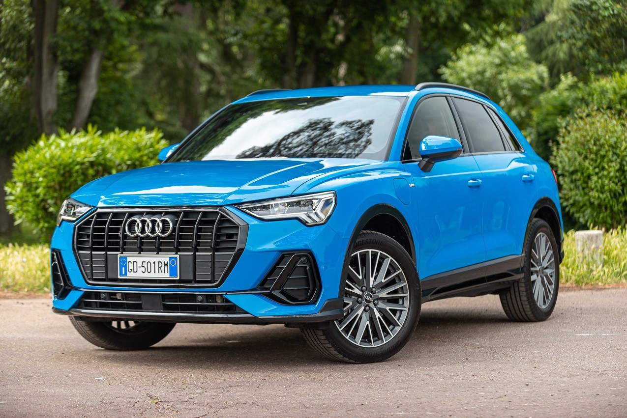 Audi Q3 45 eTFSI: la prova su strada