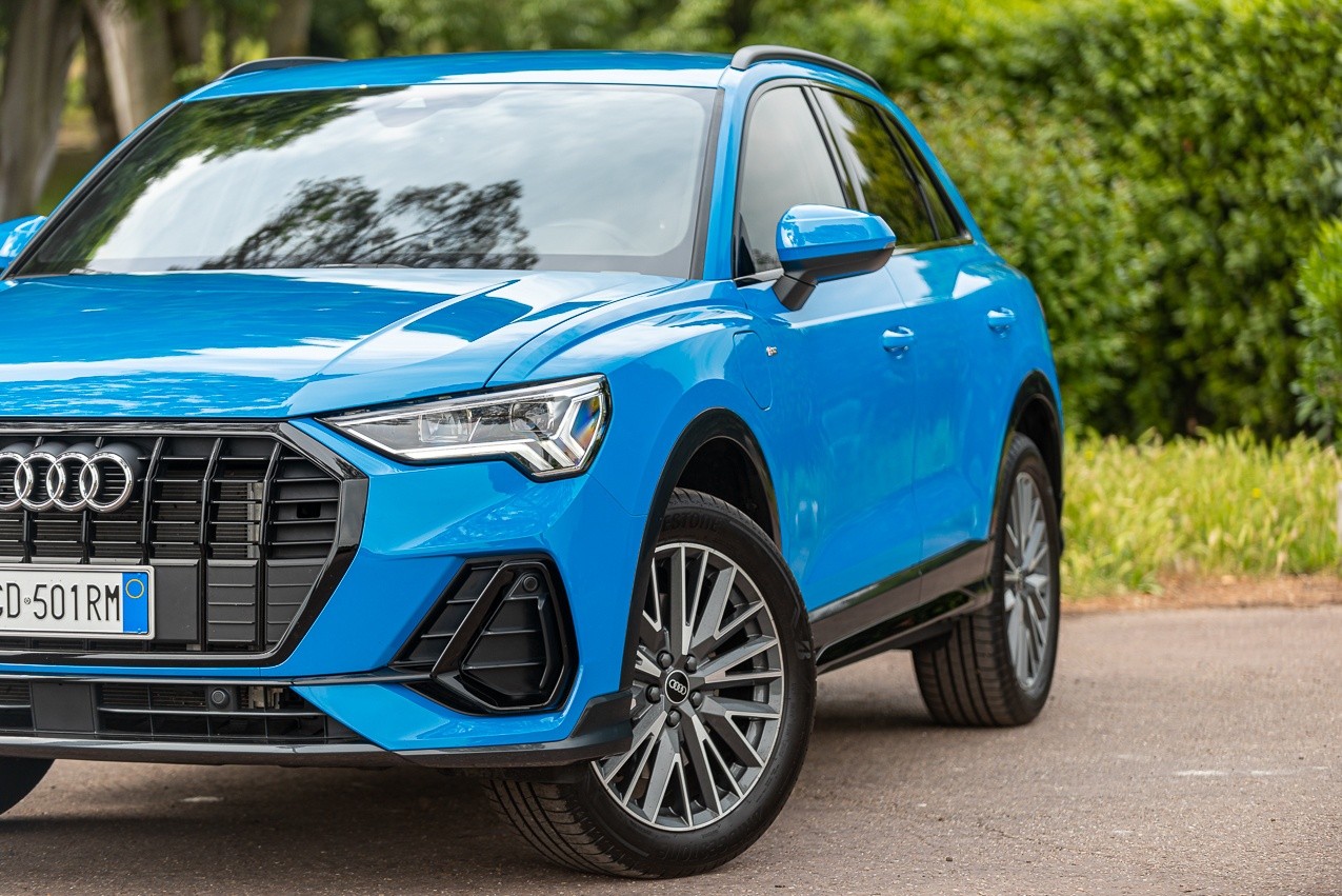 Audi Q3 45 eTFSI: la prova su strada