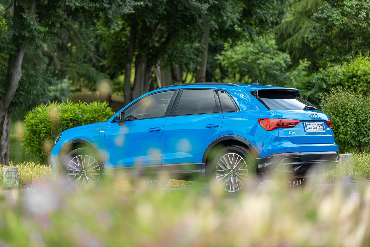 Audi Q3 45 eTFSI: la prova su strada