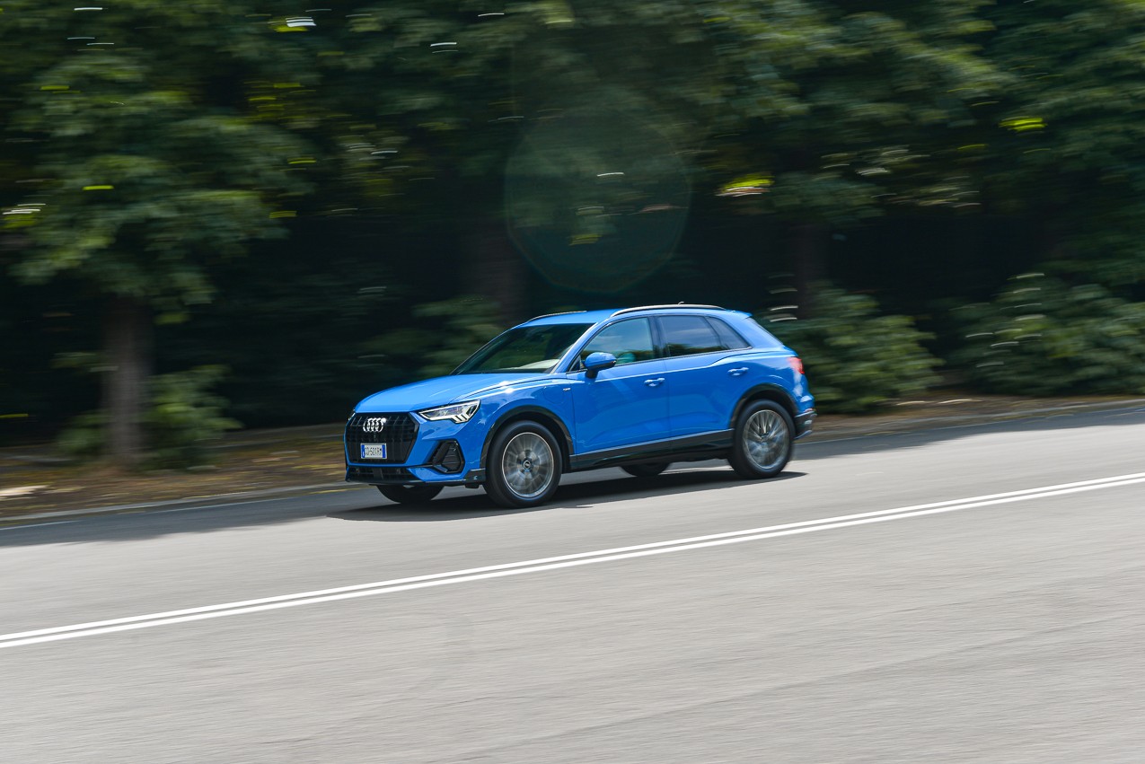 Audi Q3 45 eTFSI: la prova su strada