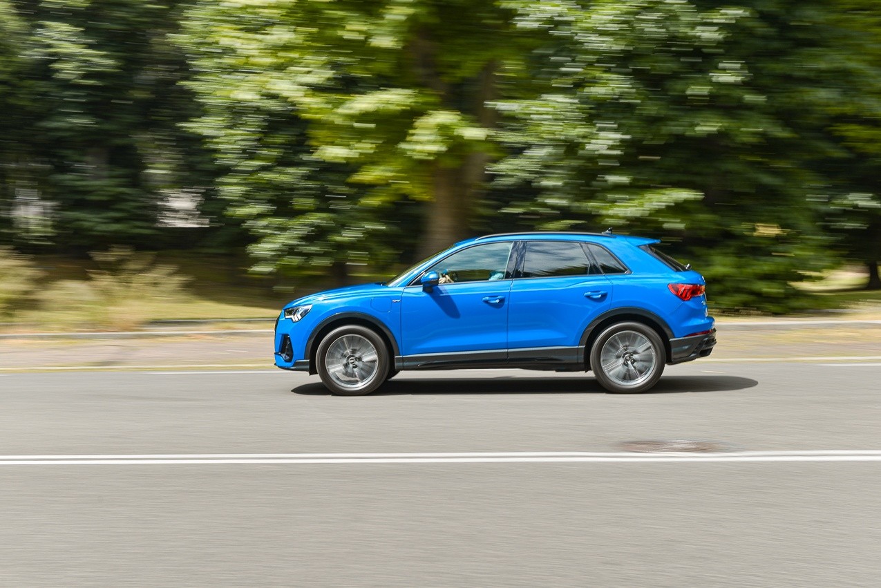 Audi Q3 45 eTFSI: la prova su strada