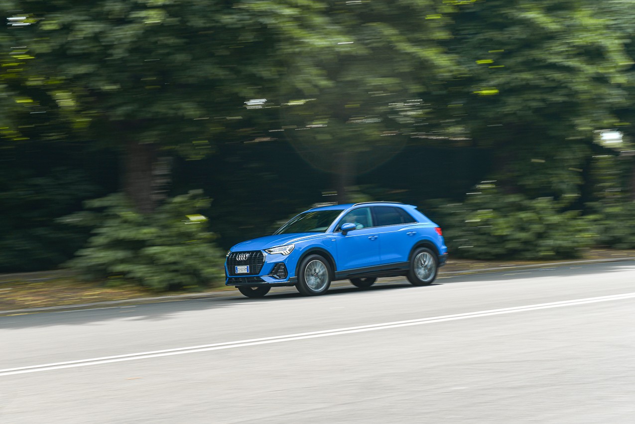 Audi Q3 45 eTFSI: la prova su strada