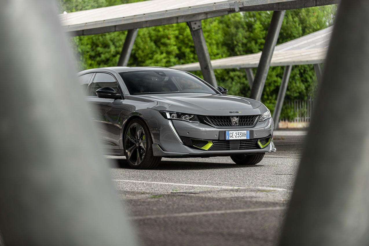 Peugeot 508 PSE: la prova su strada