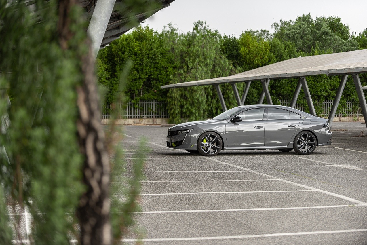 Peugeot 508 PSE: la prova su strada