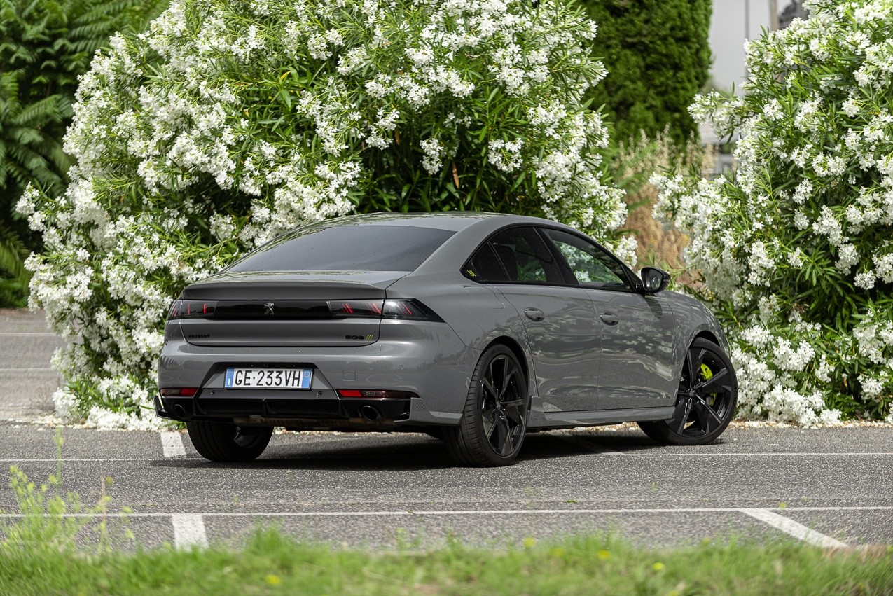 Peugeot 508 PSE: la prova su strada