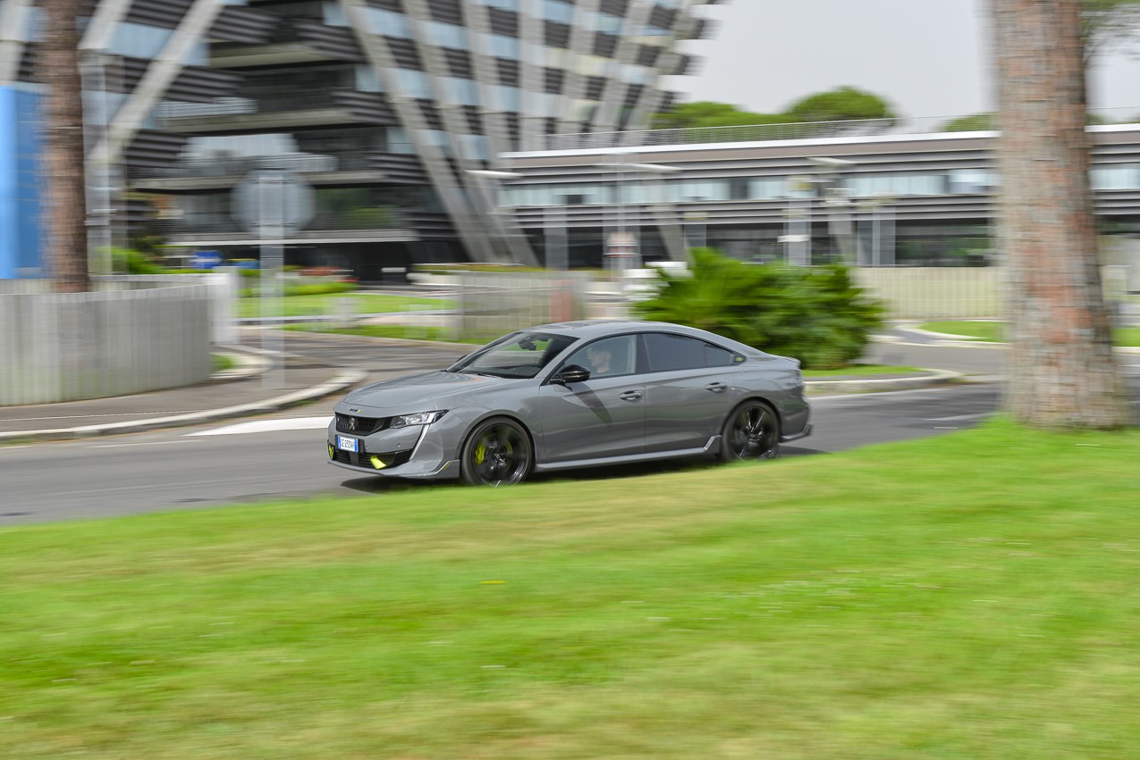 Peugeot 508 PSE: la prova su strada