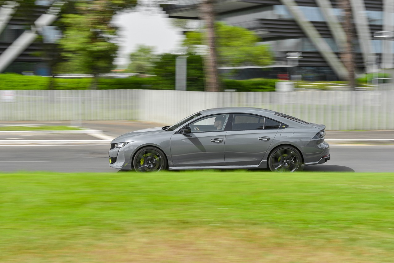 Peugeot 508 PSE: la prova su strada