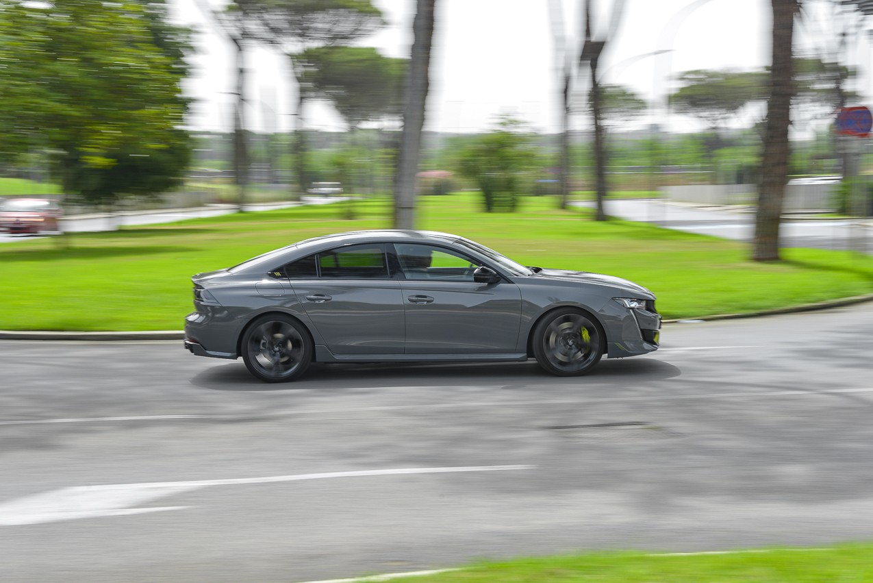 Peugeot 508 PSE: la prova su strada