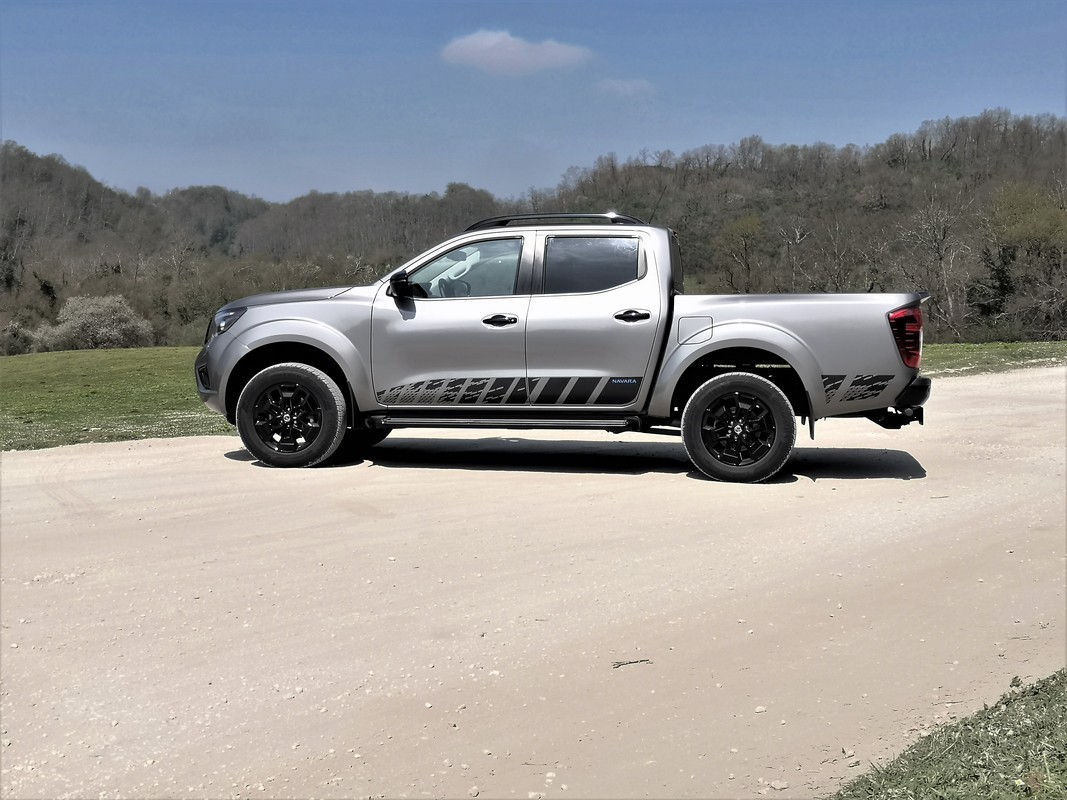 Nissan Navara N-Guard 190 4WD: la prova su strada