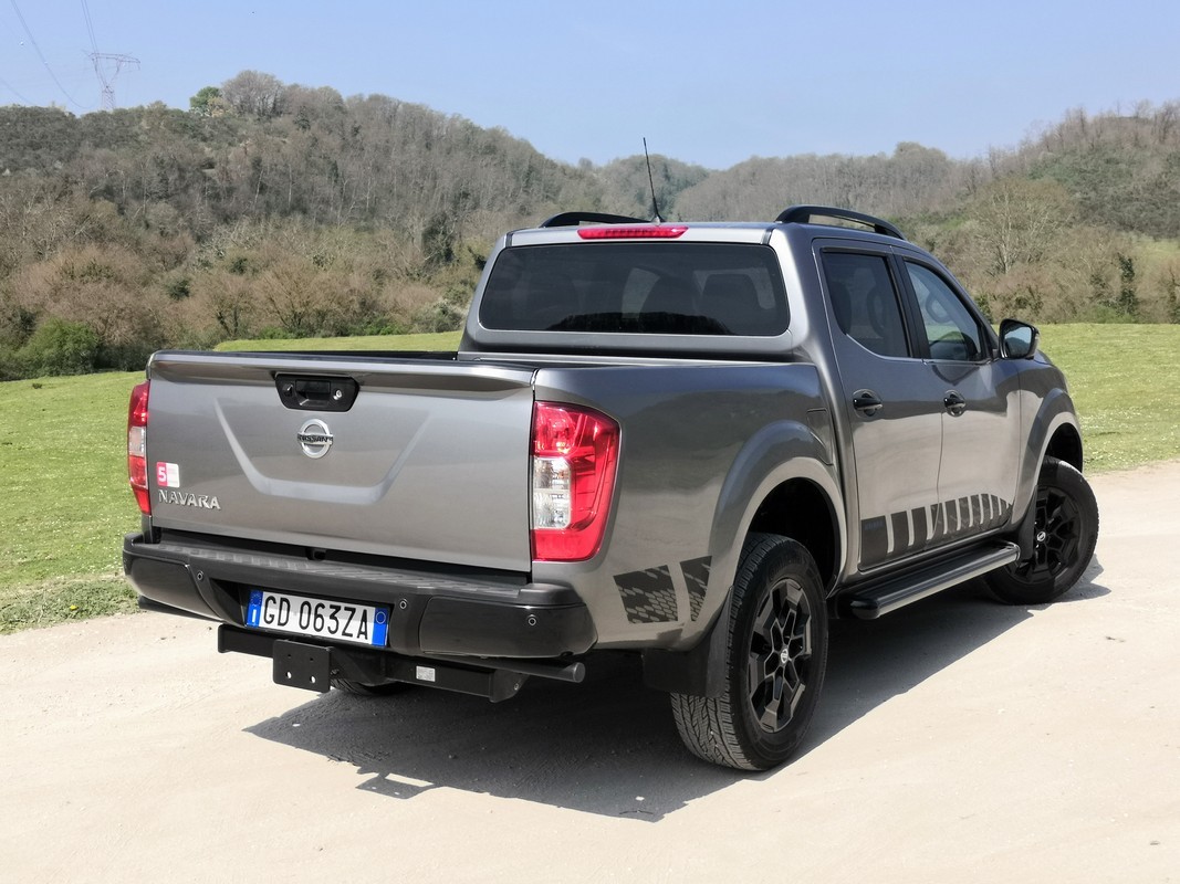 Nissan Navara N-Guard 190 4WD: la prova su strada