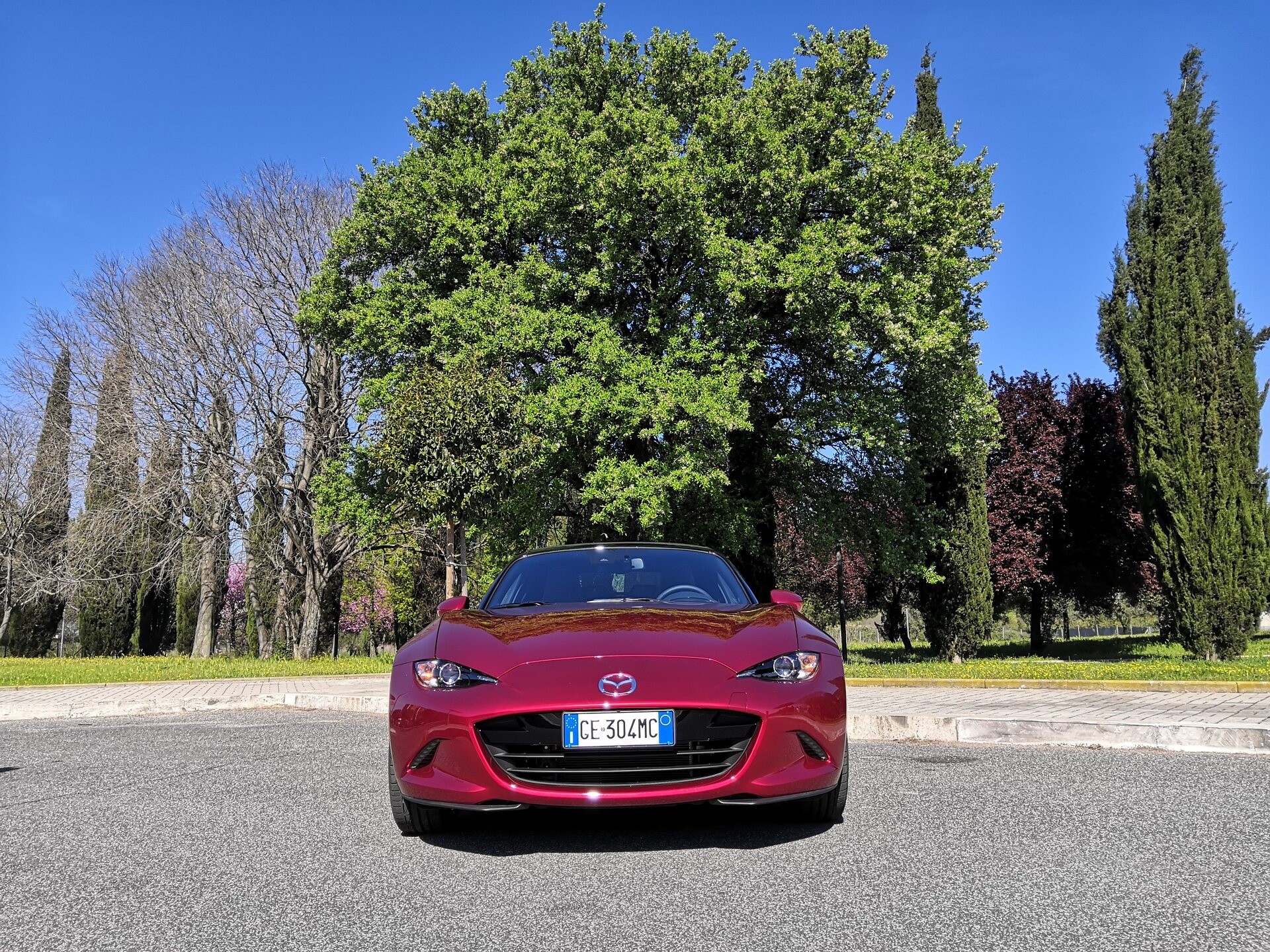 Mazda MX-5 2.0 Skyactiv-G Sport: la prova su strada