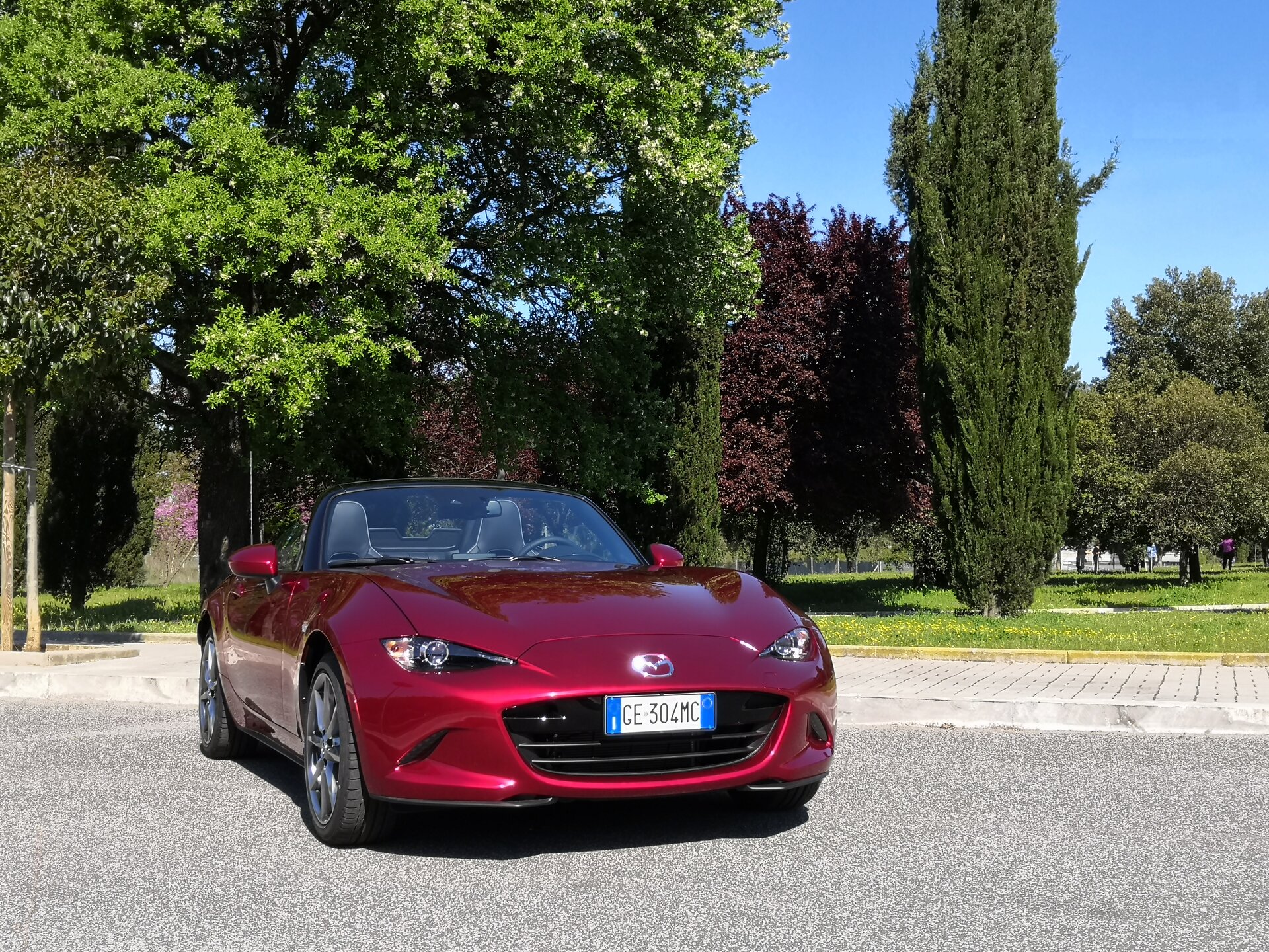 Mazda MX-5 2.0 Skyactiv-G Sport: la prova su strada