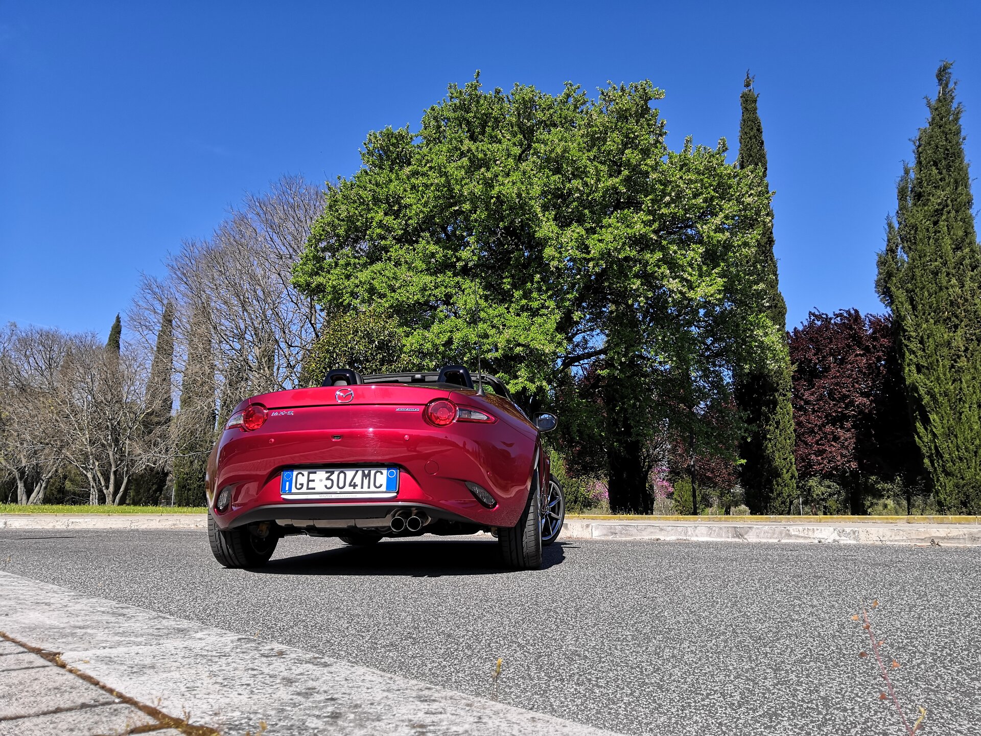 Mazda MX-5 2.0 Skyactiv-G Sport: la prova su strada