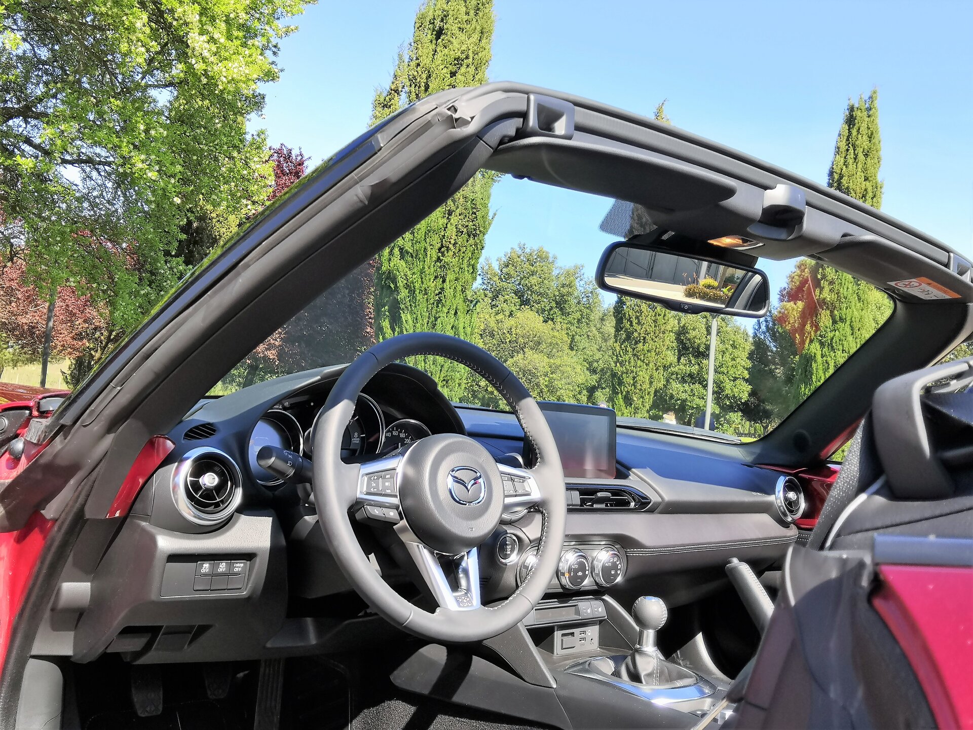 Mazda MX-5 2.0 Skyactiv-G Sport: la prova su strada