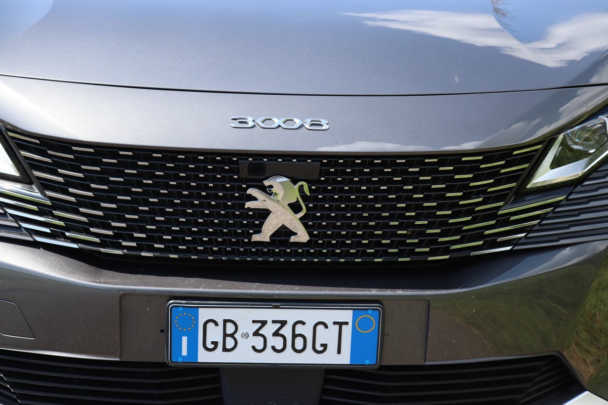 Peugeot 3008 1.5 BlueHDi EAT8 restyling: prova su strada