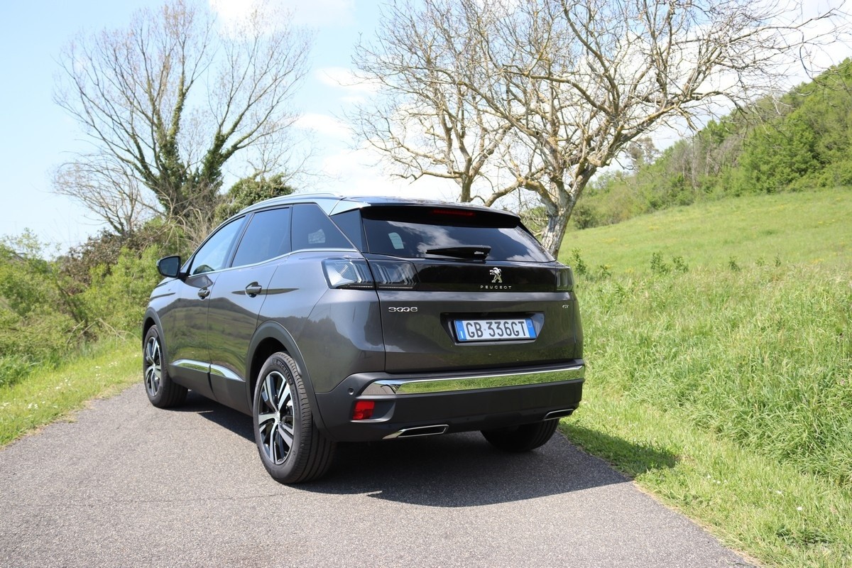 Peugeot 3008 1.5 BlueHDi EAT8 restyling: prova su strada