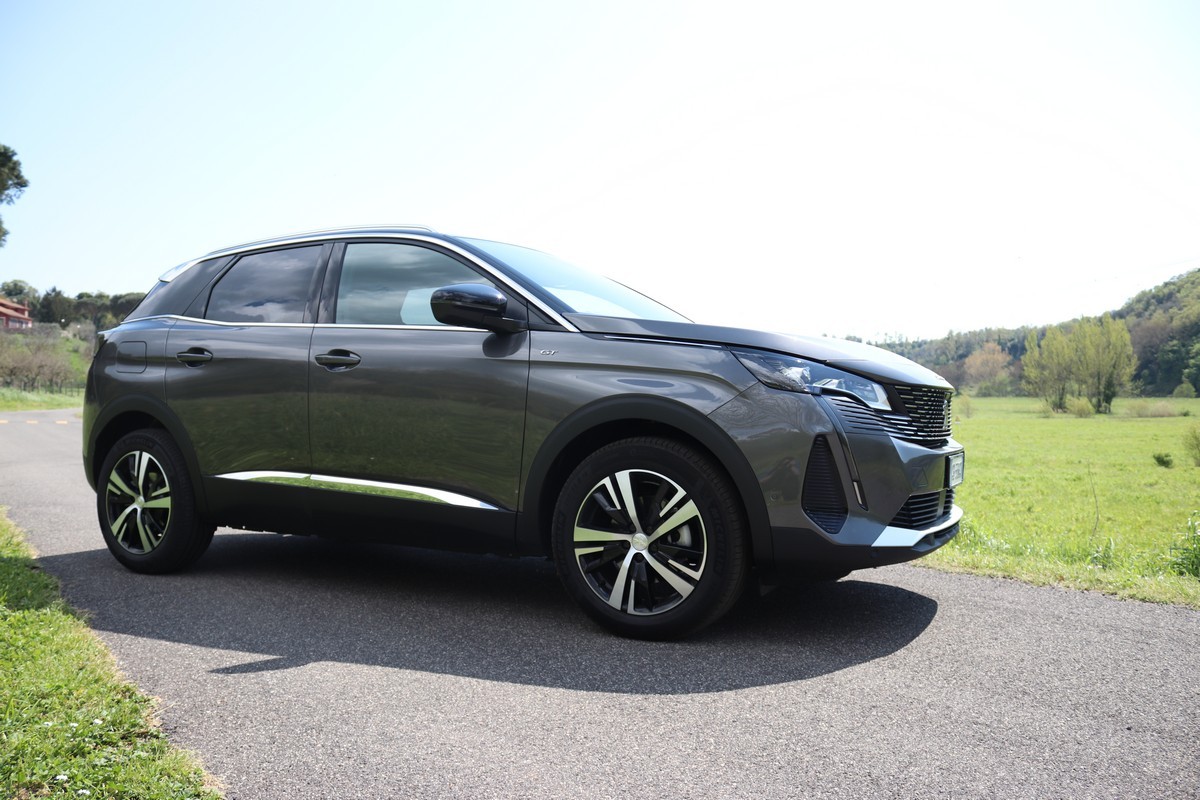 Peugeot 3008 1.5 BlueHDi EAT8 restyling: prova su strada