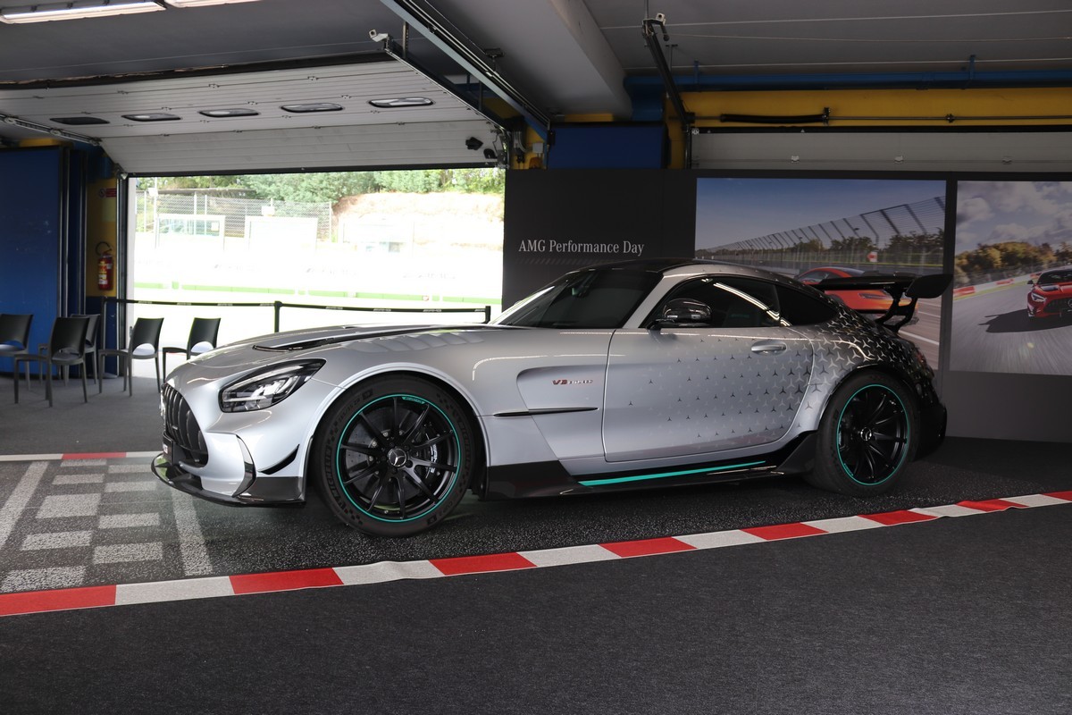 Mercedes-Benz AMG Performance Day: in pista a Vallelunga