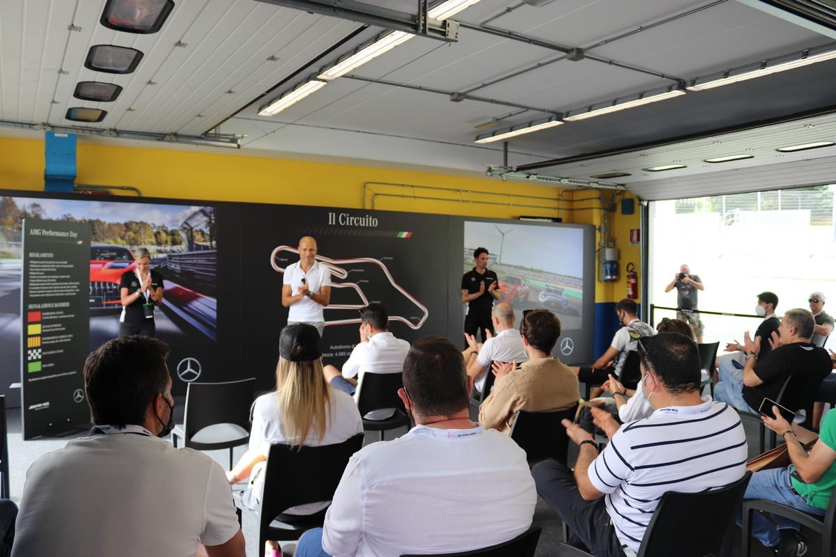 Mercedes-Benz AMG Performance Day: in pista a Vallelunga