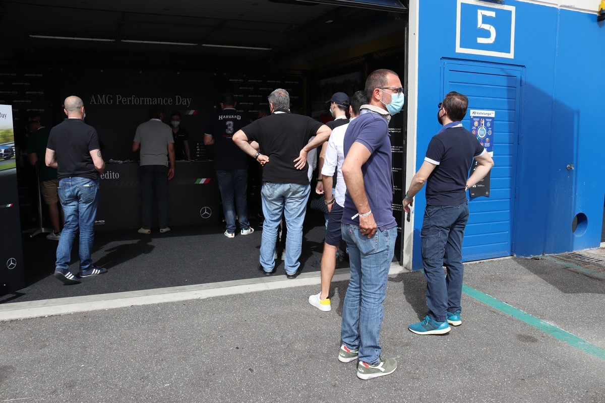 Mercedes-Benz AMG Performance Day: in pista a Vallelunga