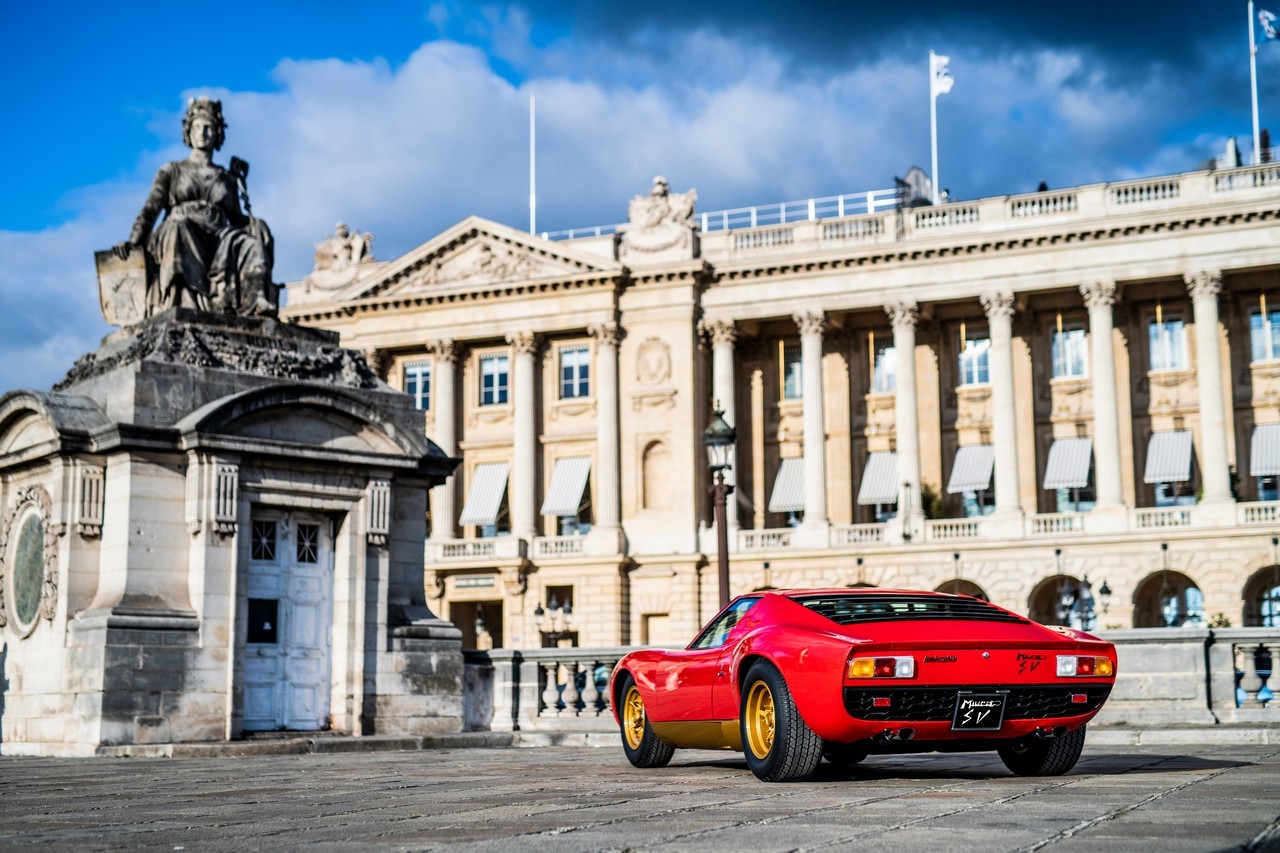 Lamborghini V12: la storia nelle immagini