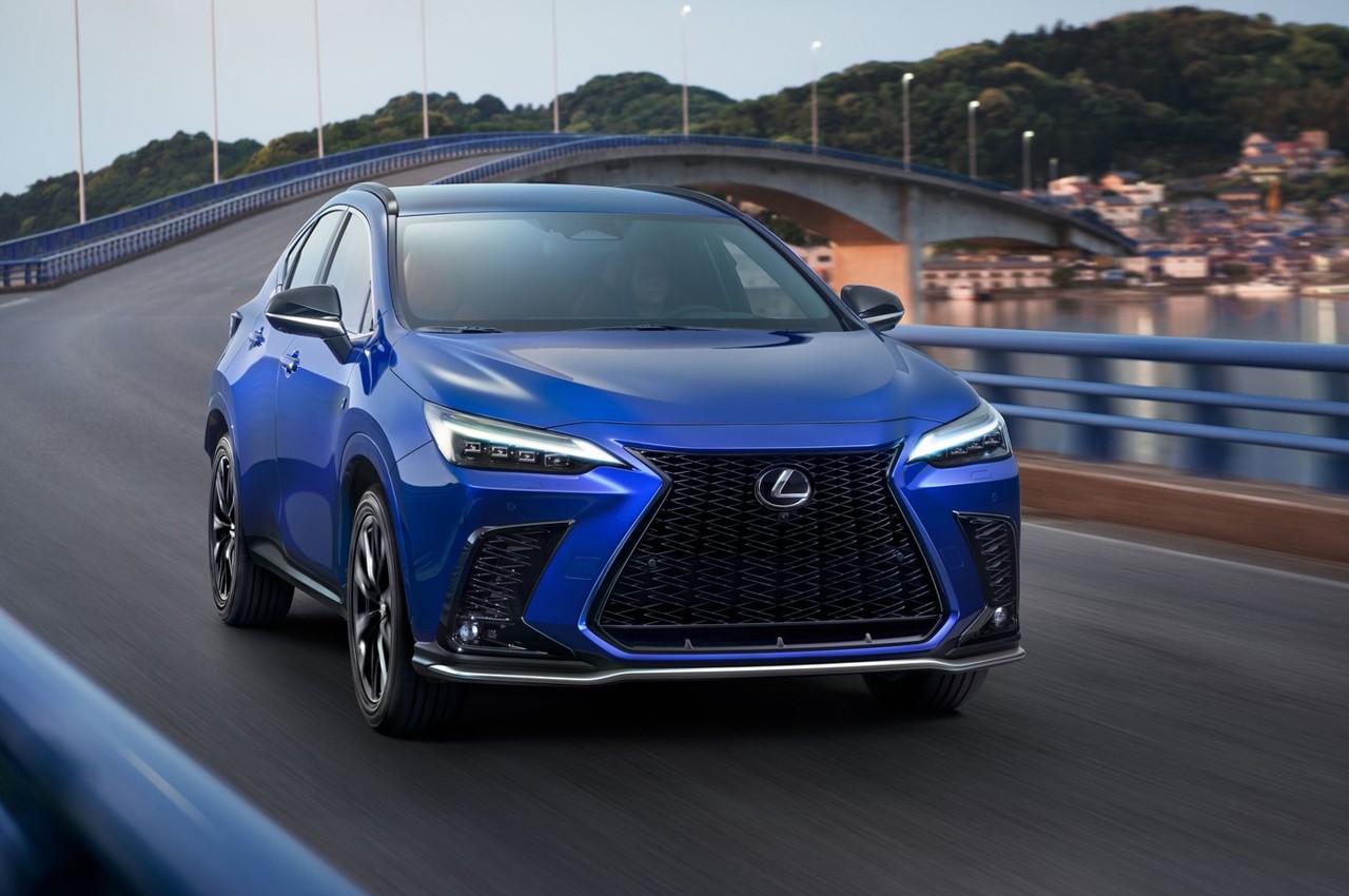 Lexus NX 2021: immagini ufficiali