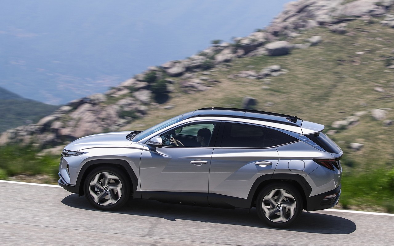 Hyundai Tucson plug-in: le immagini ufficiali