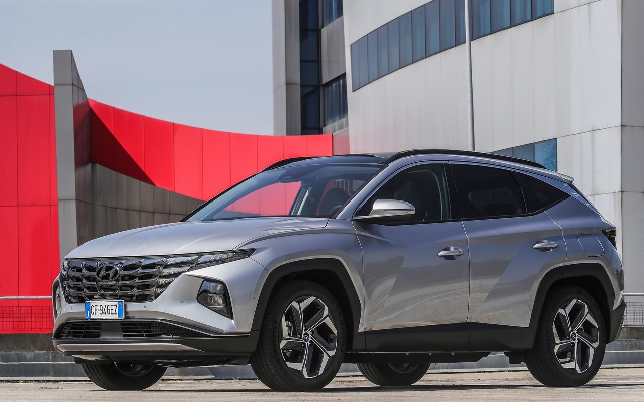 Hyundai Tucson plug-in: le immagini ufficiali