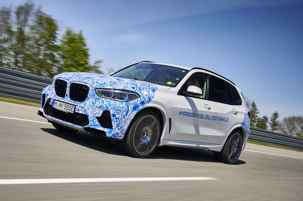 BMW i Hydrogen NEXT: i test su strada