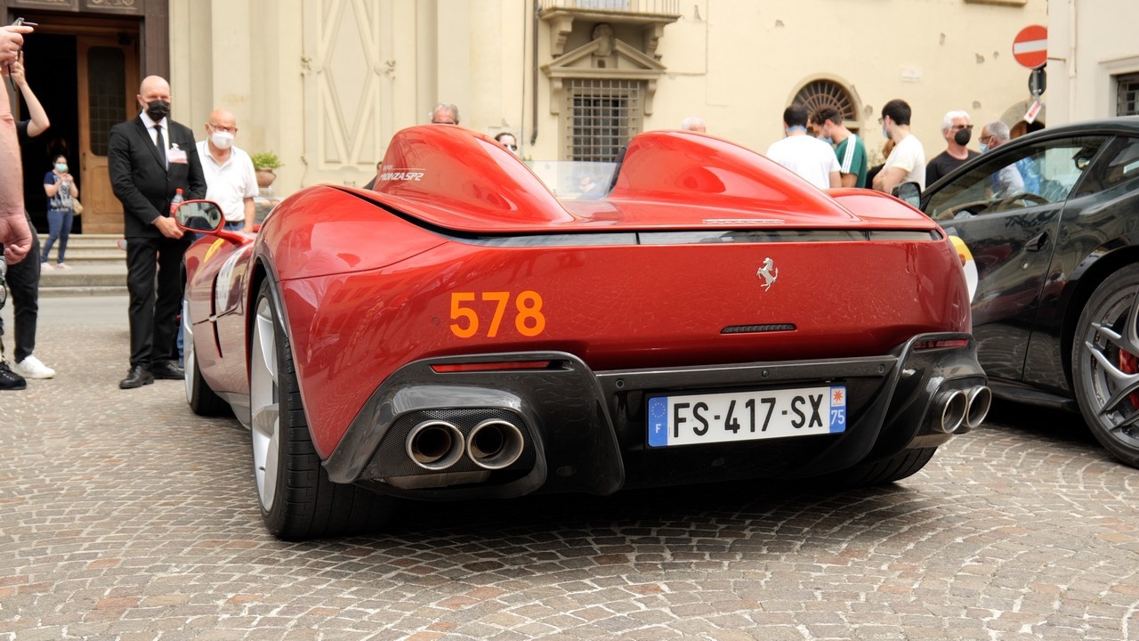 1000 Miglia: il Ferrari Tribute con la 812 GTS