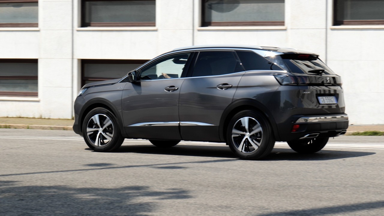 Peugeot 3008 1.5 BlueHDi EAT8 restyling: prova su strada