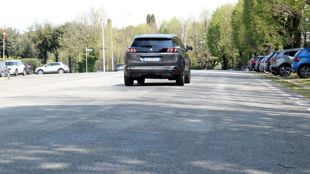 Peugeot 3008 1.5 BlueHDi EAT8 restyling: prova su strada