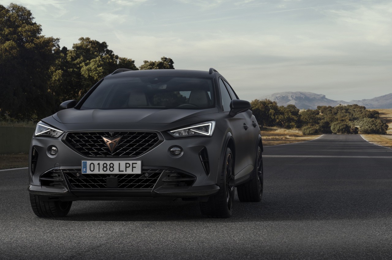 Cupra Formentor VZ5: la prova in pista