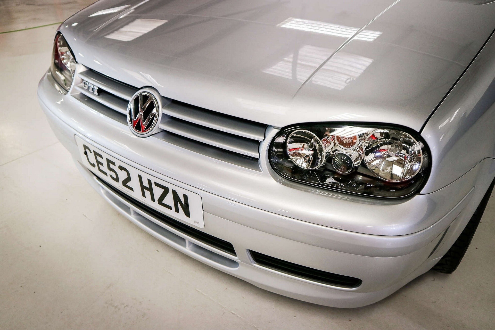 Volkswagen Golf GTI Mk4 2002: le immagini