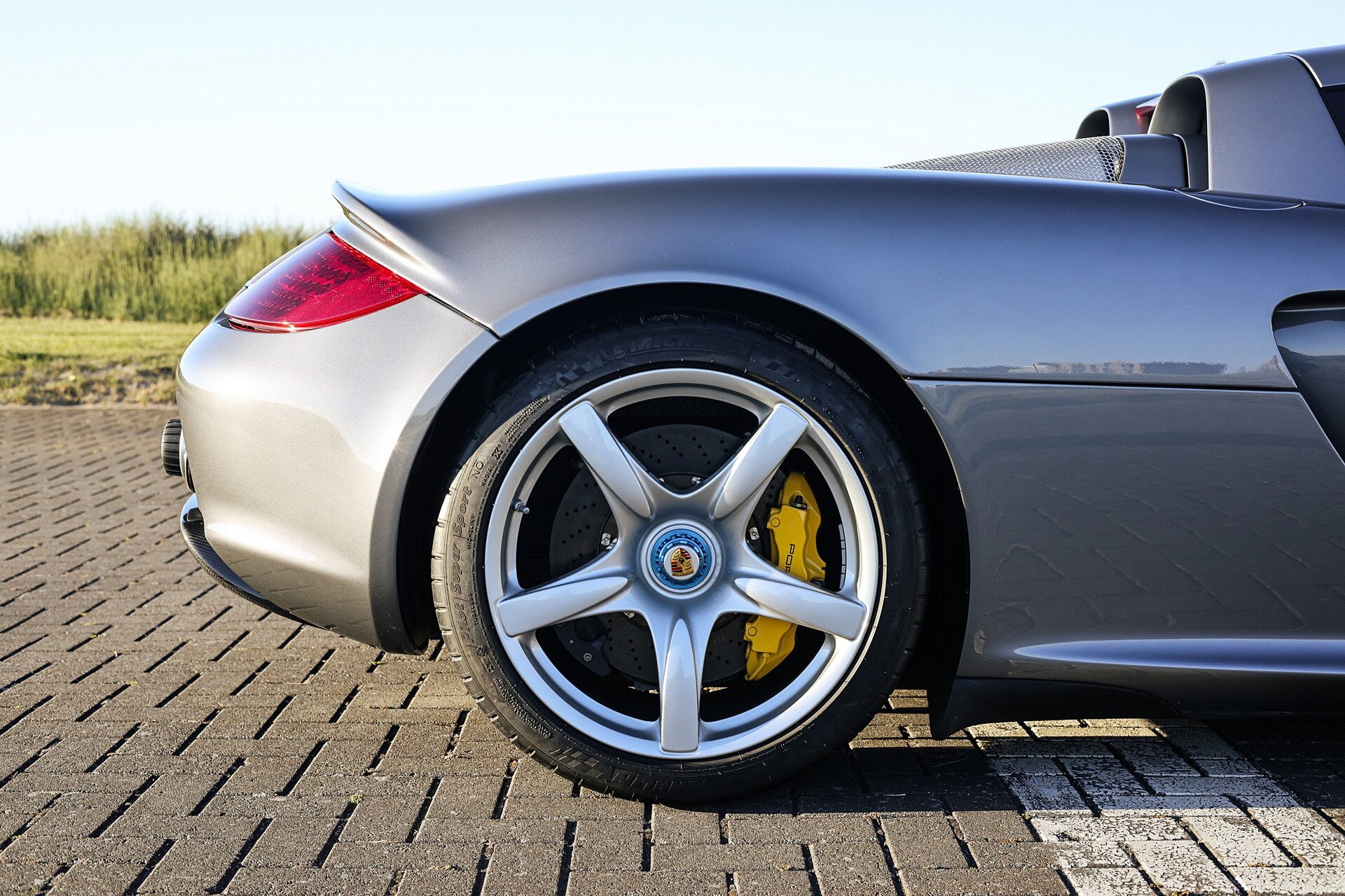 Porsche Carrera GT di Jenson Button: le immagini