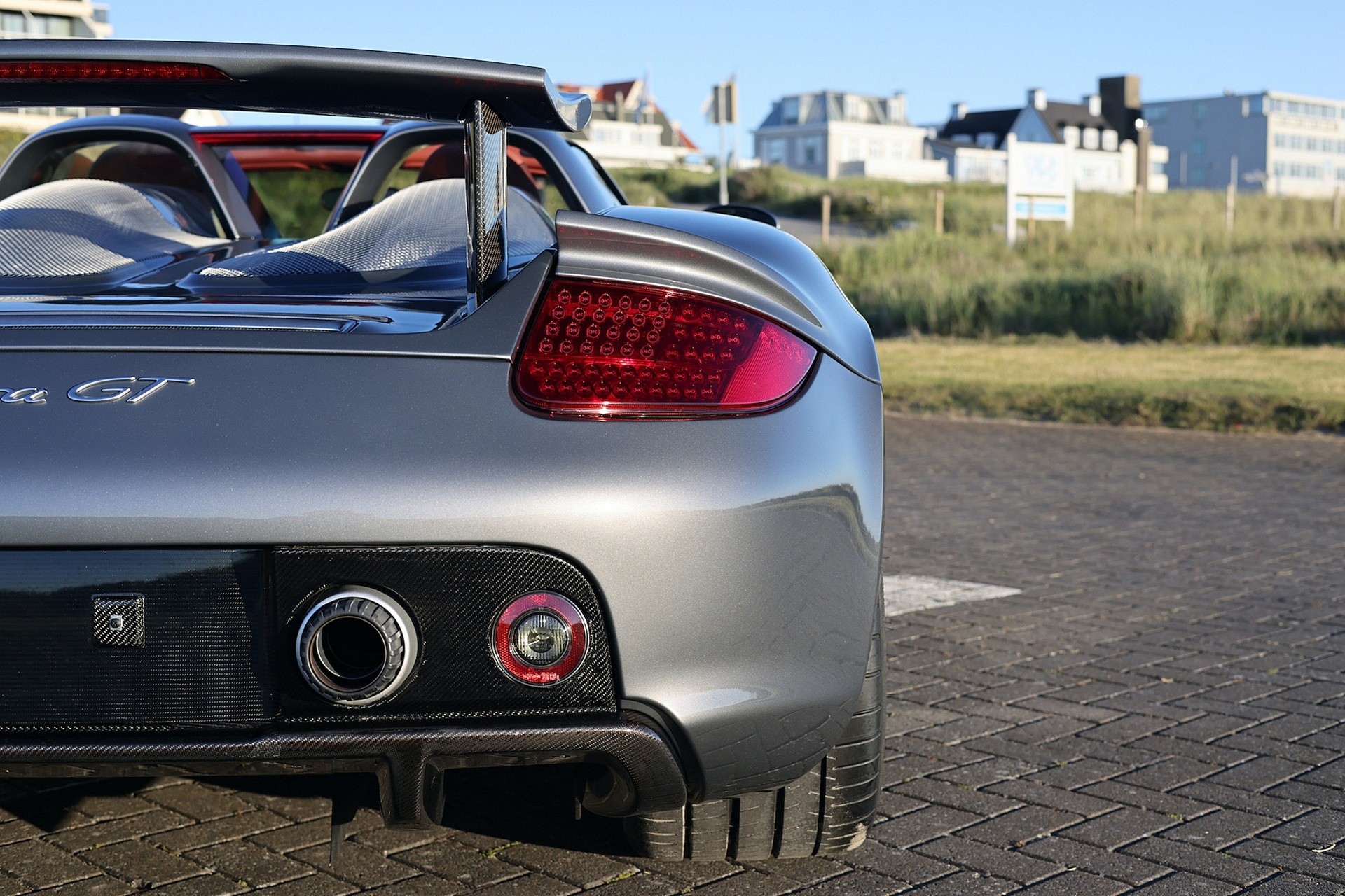 Porsche Carrera GT di Jenson Button: le immagini