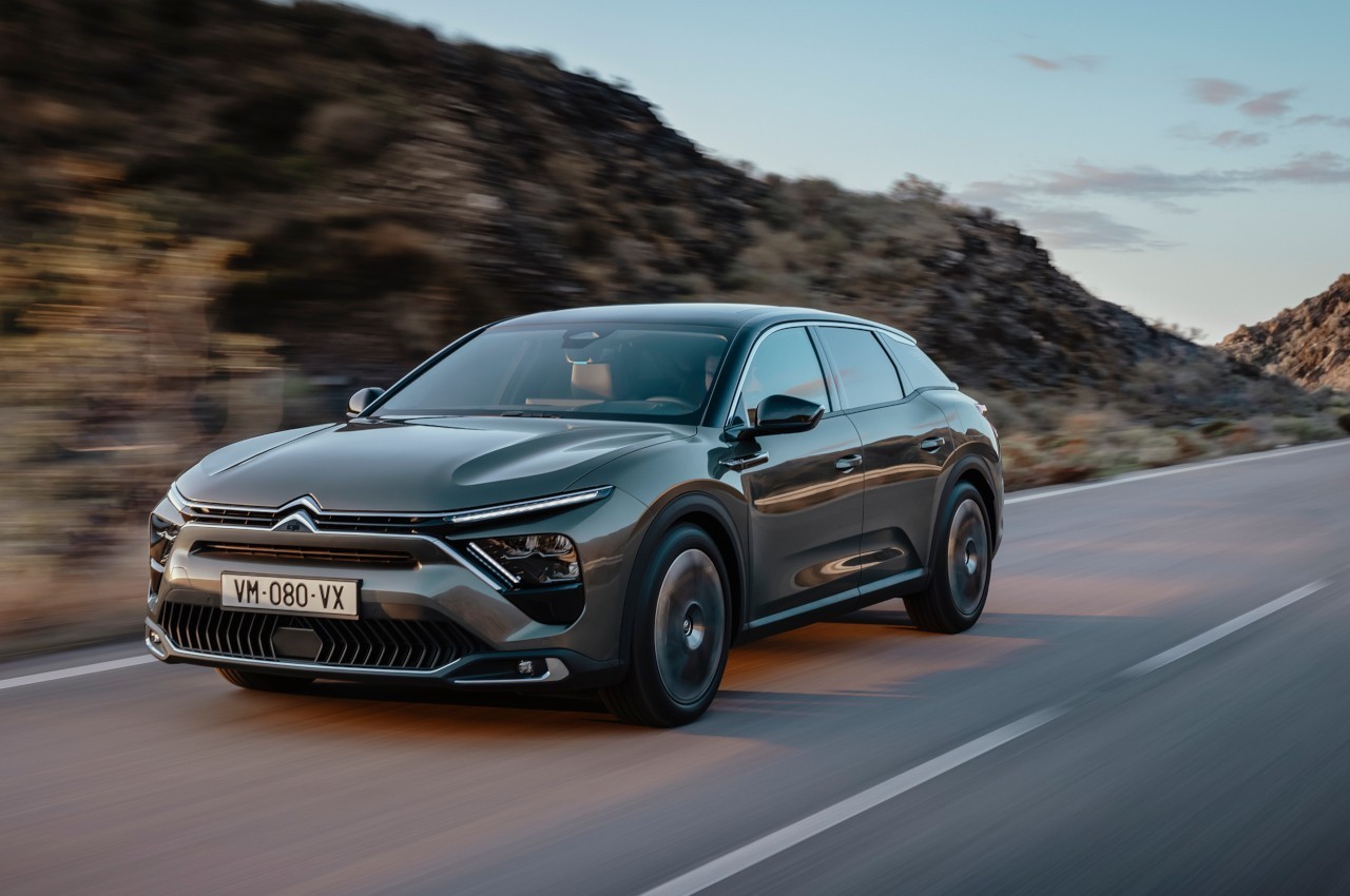 Citroen C5 X: nuove immagini ufficiali