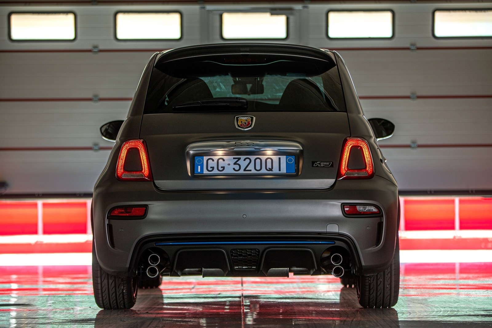 Nuova Abarth F595 2021: immagini ufficiali