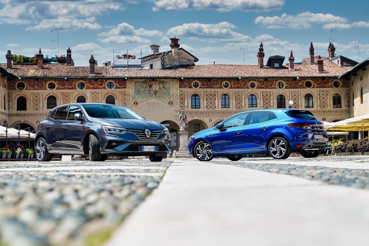 Renault Megane E-Tech Plug-in berlina: primo contatto