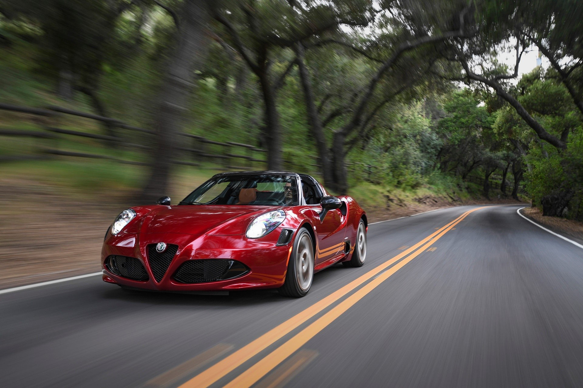 Alfa Romeo 4C 33 Stradale Tributo: 15 esemplari per l’Australia