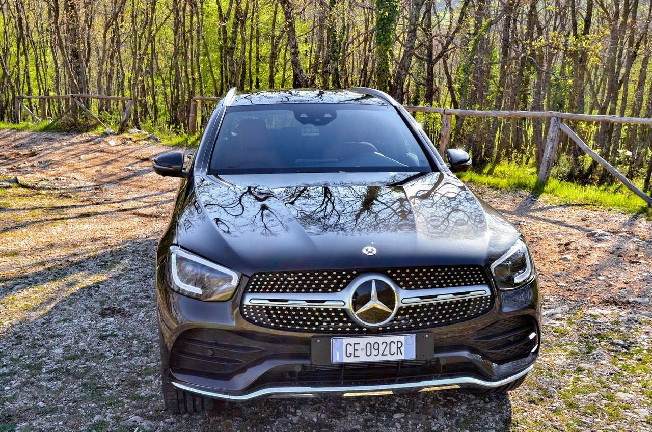 Mercedes-Benz GLC 300de 4Matic EQ Power: la prova su strada