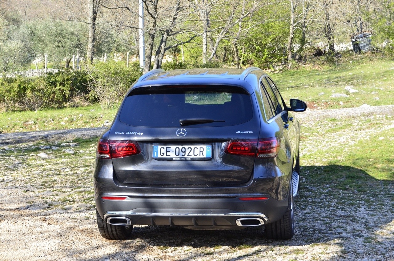 Mercedes-Benz GLC 300de 4Matic EQ Power: la prova su strada