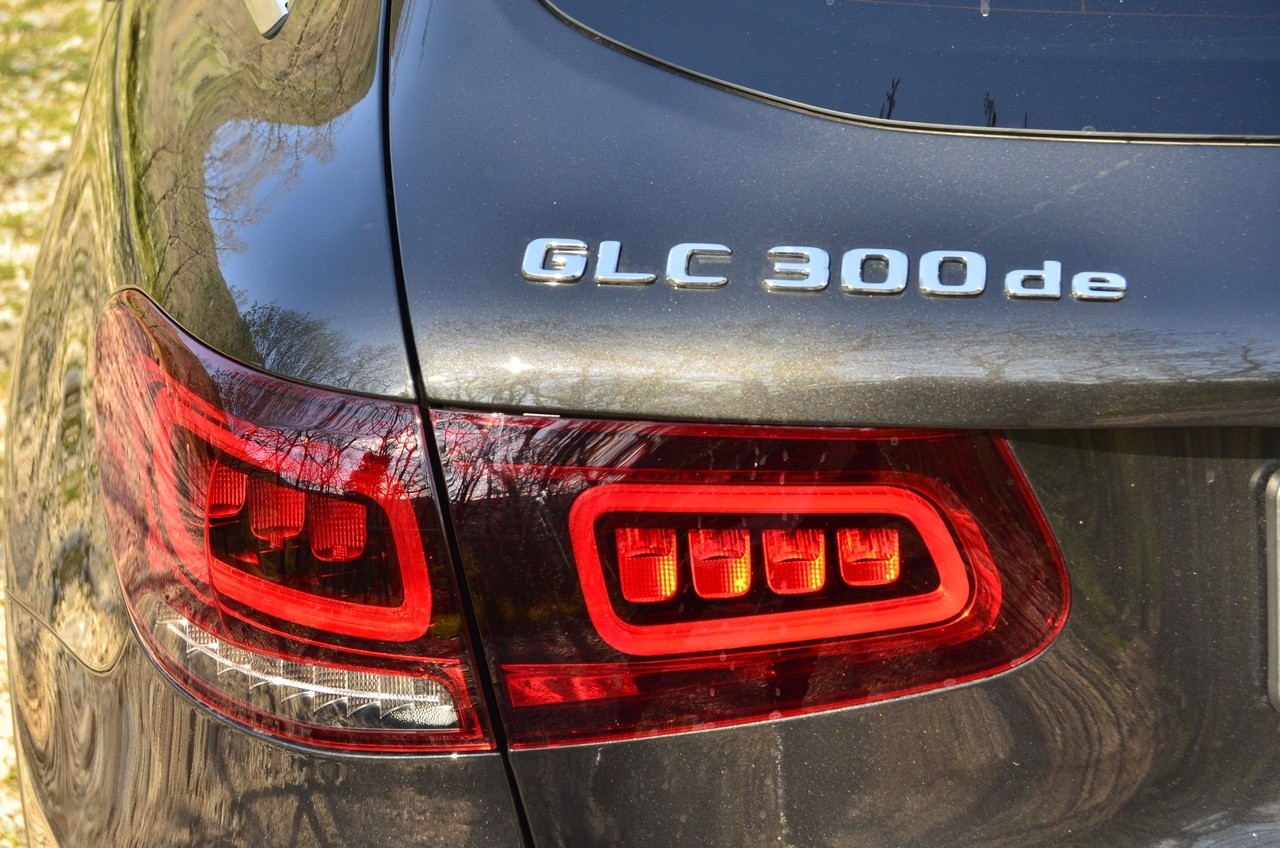 Mercedes-Benz GLC 300de 4Matic EQ Power: la prova su strada