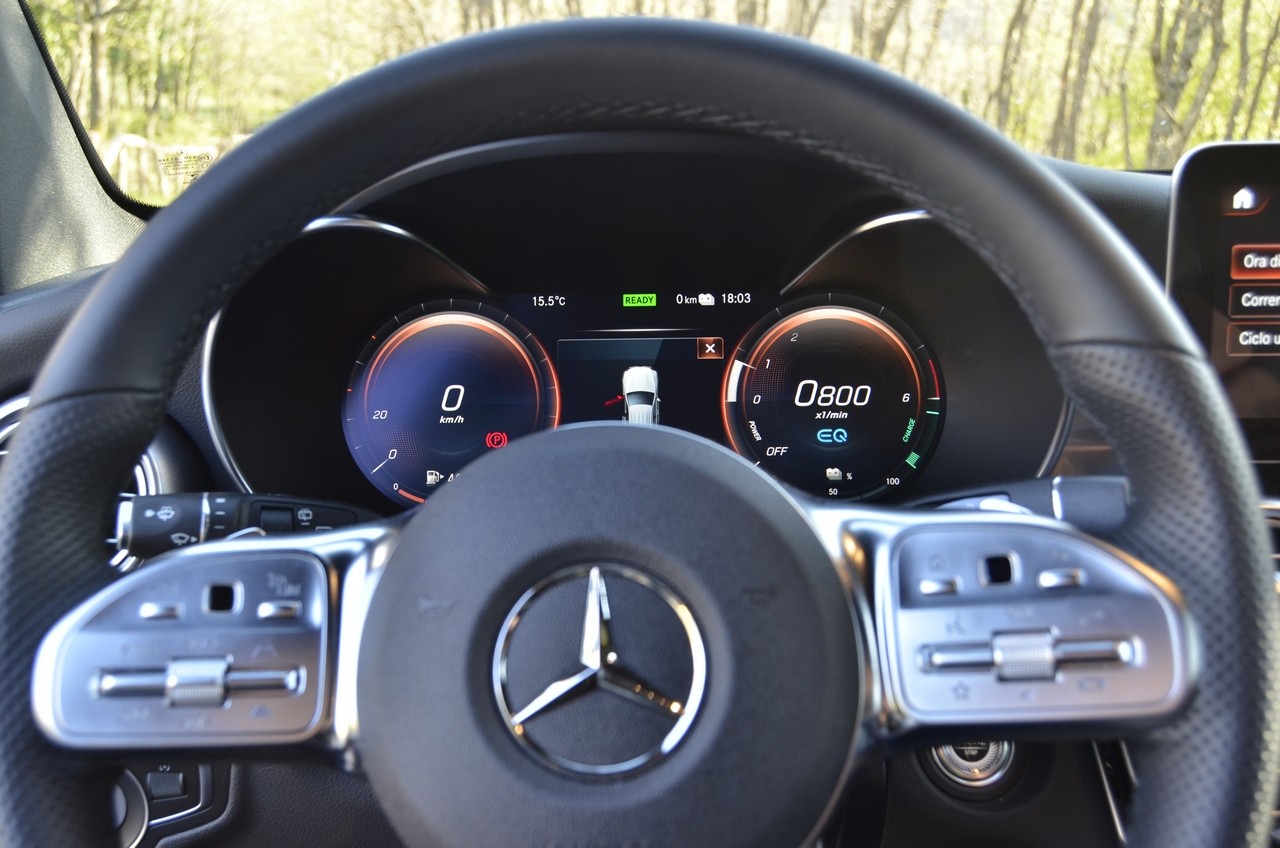 Mercedes-Benz GLC 300de 4Matic EQ Power: la prova su strada