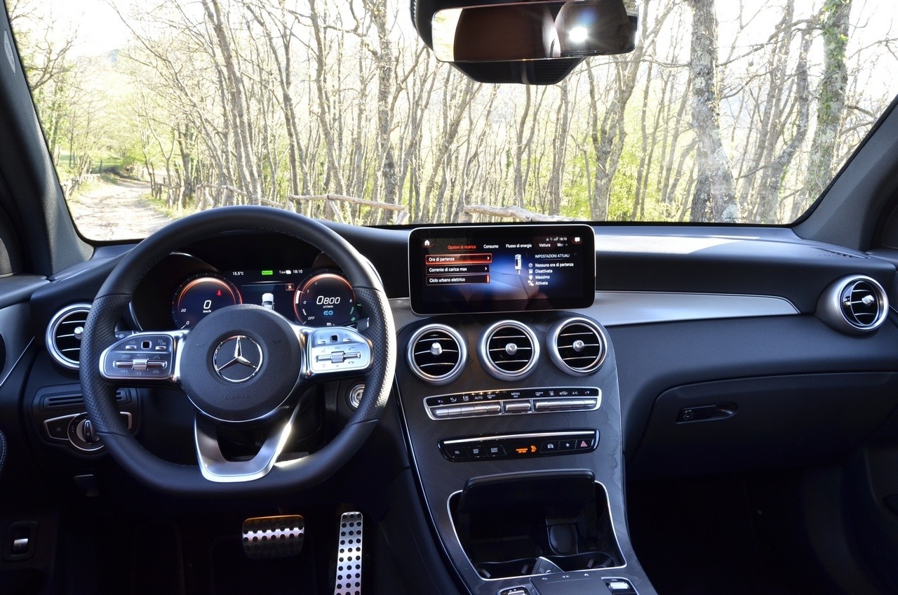 Mercedes-Benz GLC 300de 4Matic EQ Power: la prova su strada