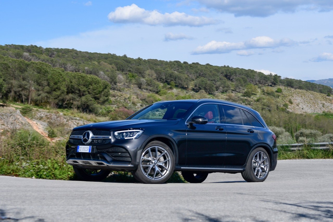 Mercedes-Benz GLC 300de 4Matic EQ Power: la prova su strada